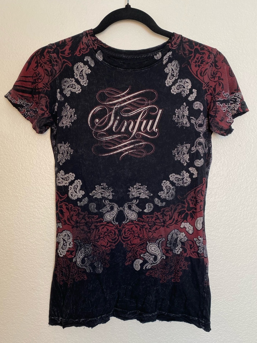 EUC Sinful Y2K Graphic Baby Tee Size Small Grunge Paisley Stretch Top